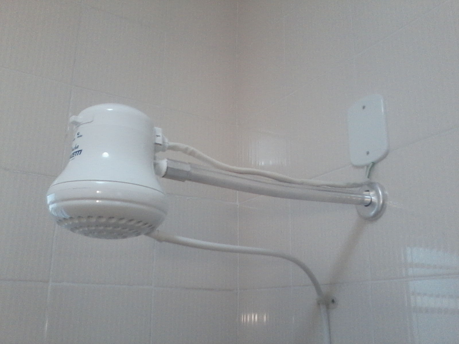 Chuveiro Elétrico em Campina Grande: Instalação, Manutenção e Segurança com Eletricista chuveiro eletrico 1